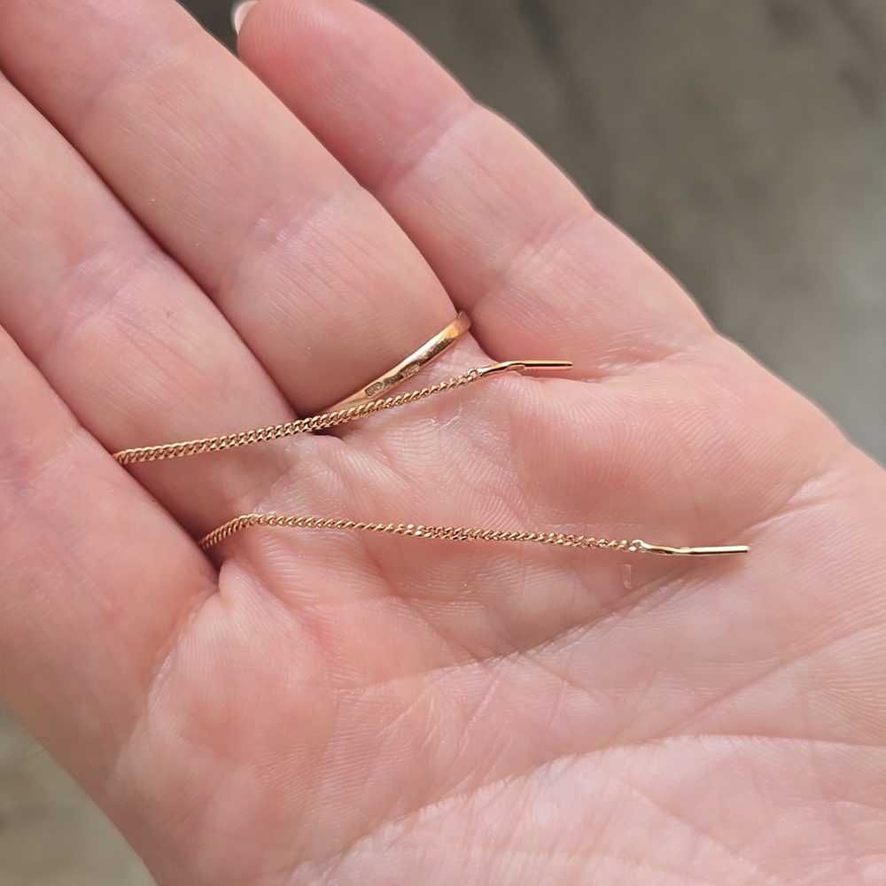 Minimalist Gold Threader Drops - Picture 4 of 6